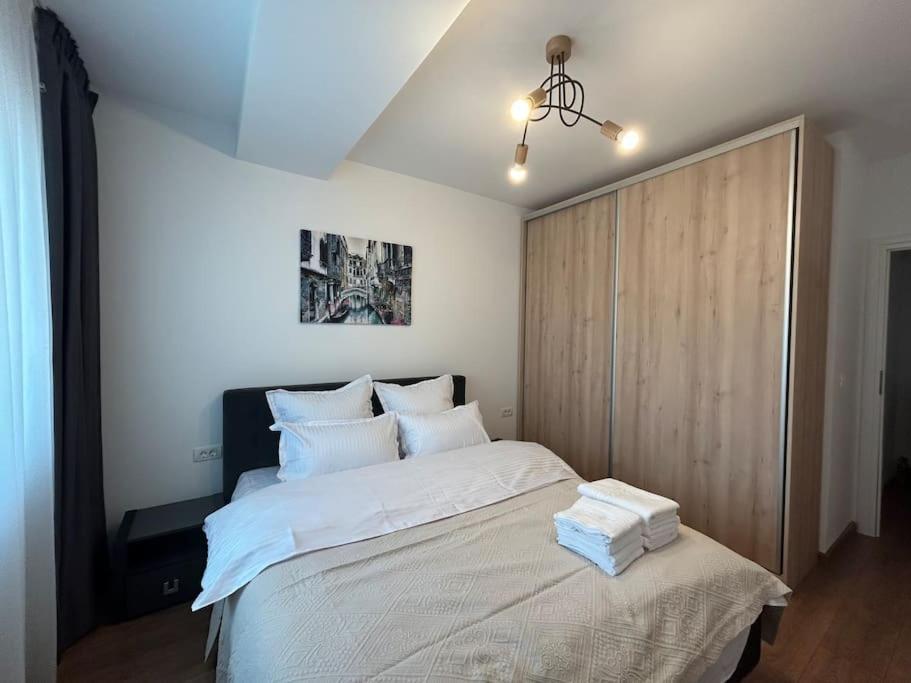 Regie Sunset Apartment Bucharest Exterior photo